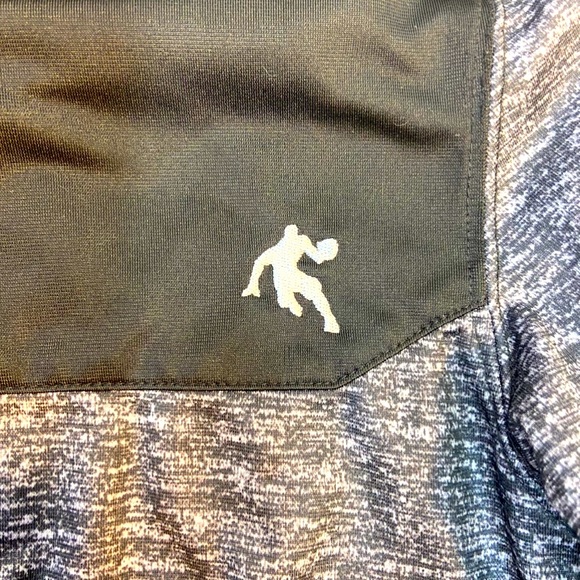 AND 1 BOYS SIZE M/8 SWEAT SHIRT 100% POLYESTER - Picture 3 of 6